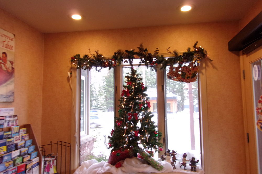 Pepper Tree Tahoe 3*